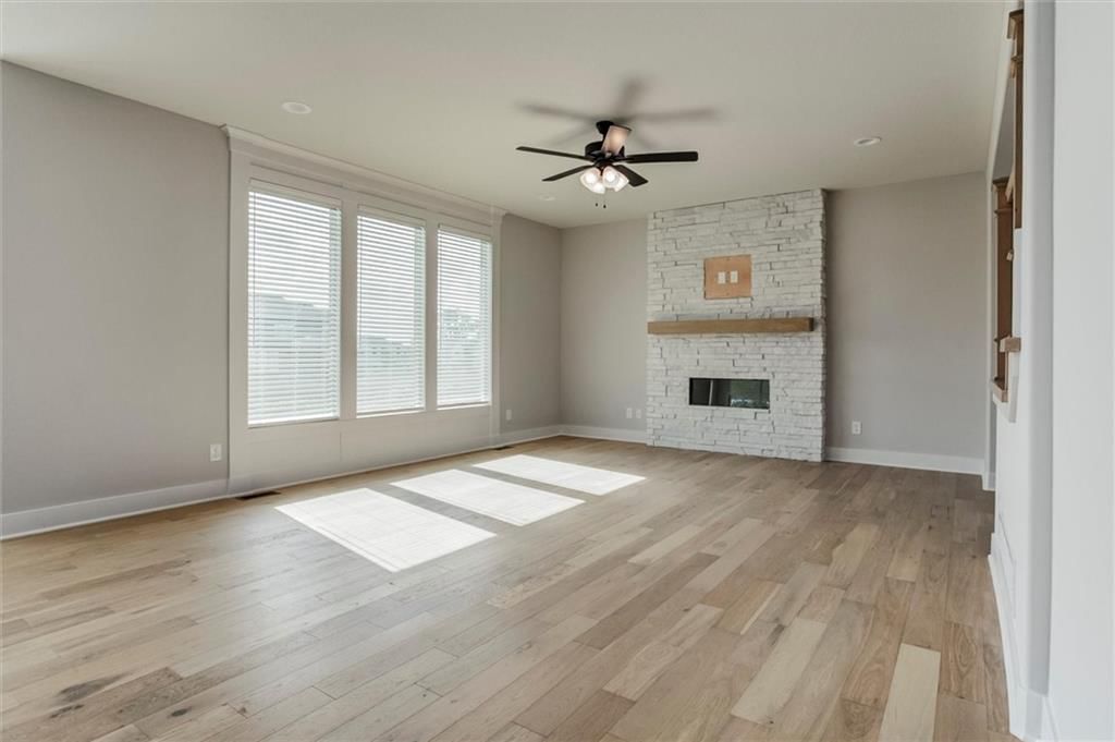 16941 S Brentwood Street — photo 3