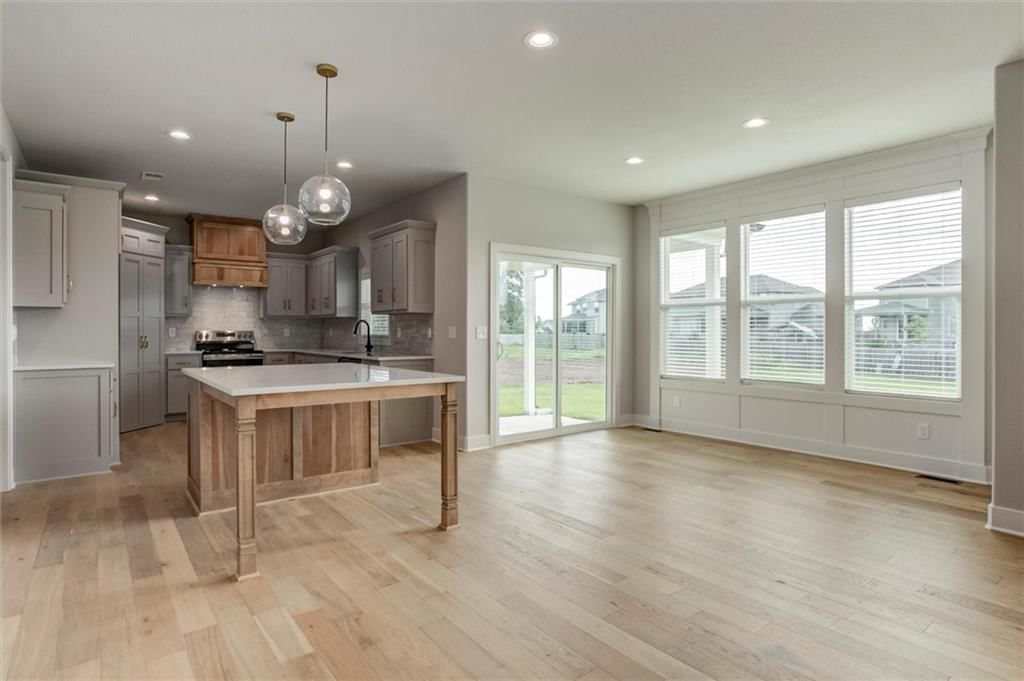 16941 S Brentwood Street — photo 5