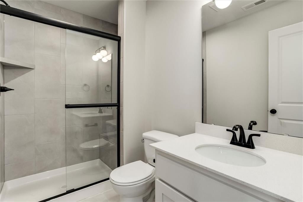 16941 S Brentwood Street — photo 11
