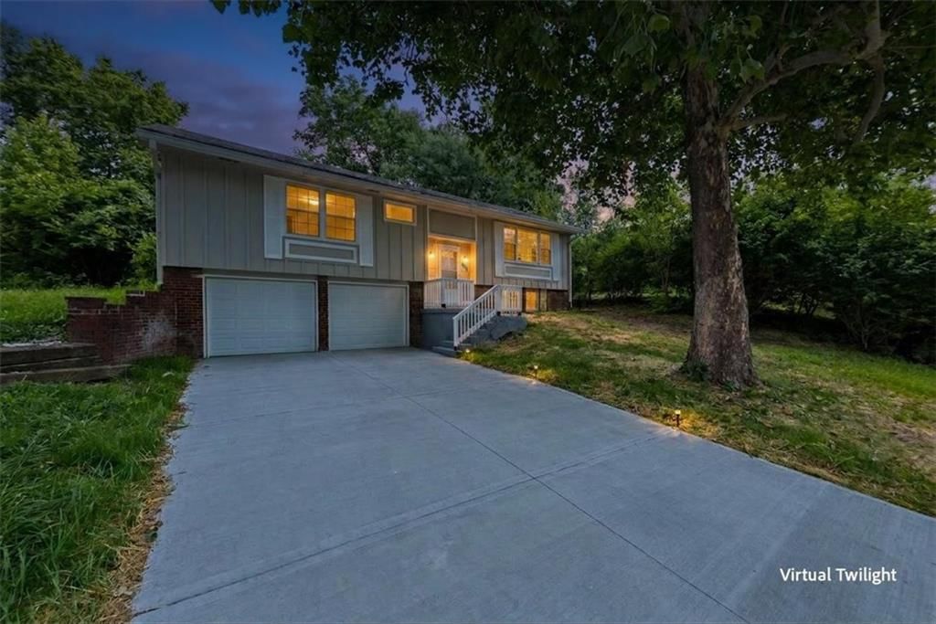 4210 E 53rd Street — photo 2