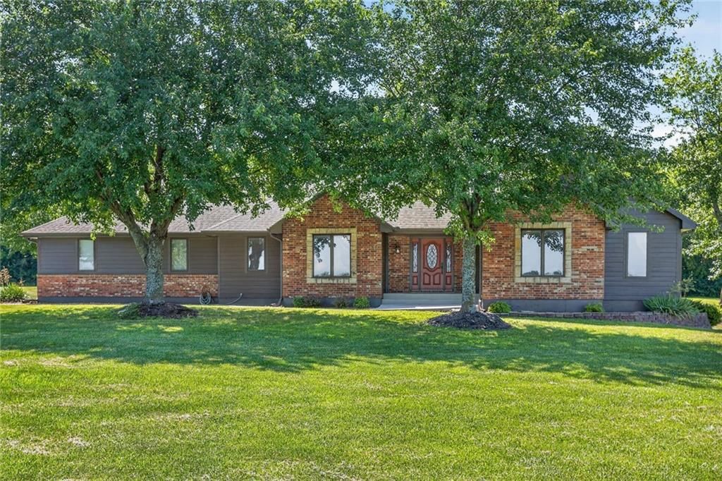 17618 S Emerald View Drive — photo 1