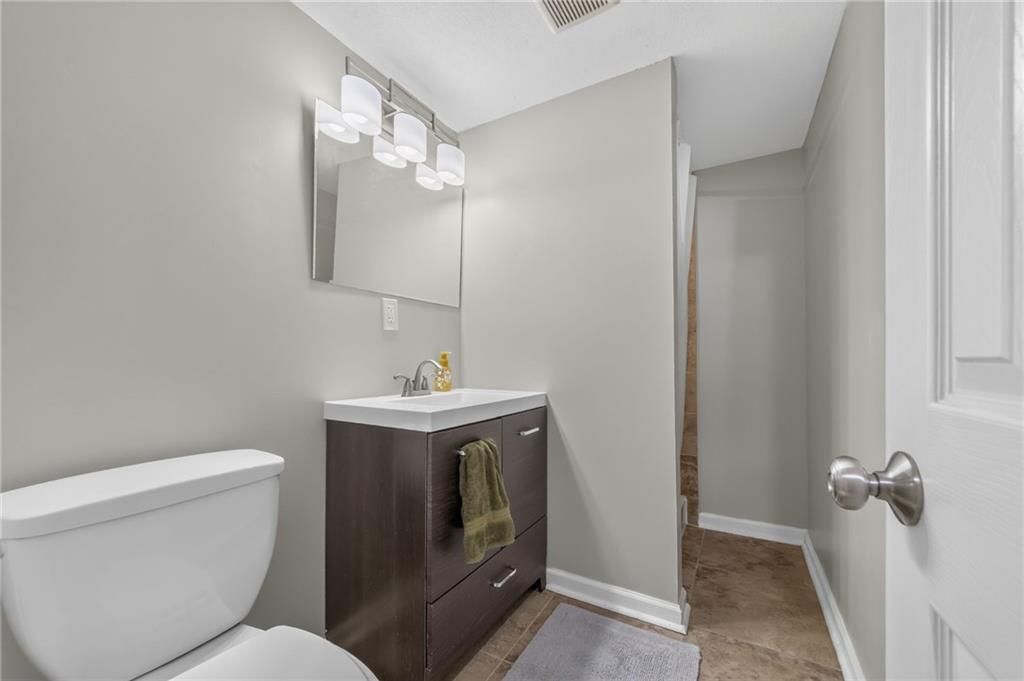 504 SE 19TH Street — photo 13