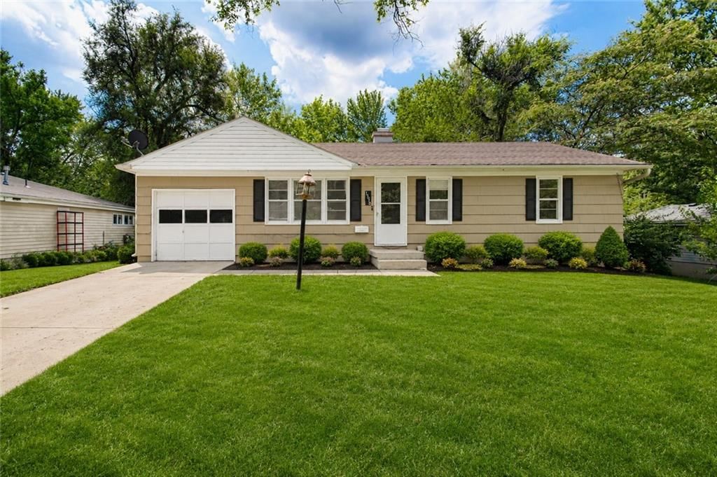 11210 Donnelly Avenue — photo 1