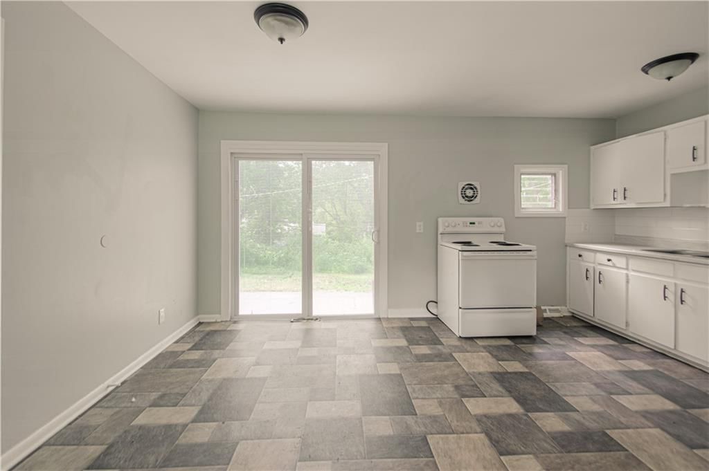 11210 Donnelly Avenue — photo 10