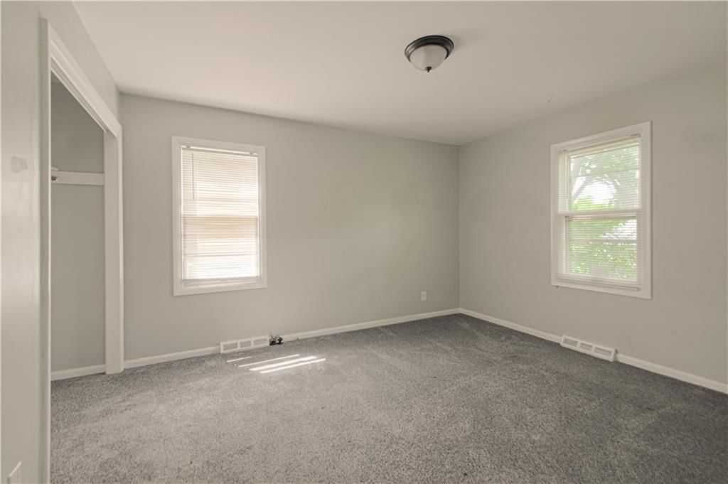 11210 Donnelly Avenue — photo 13