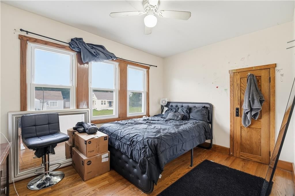 531 E College Street — photo 19