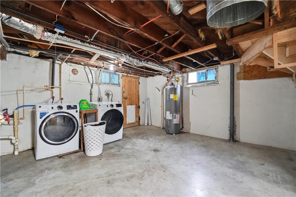 531 E College Street — photo 27