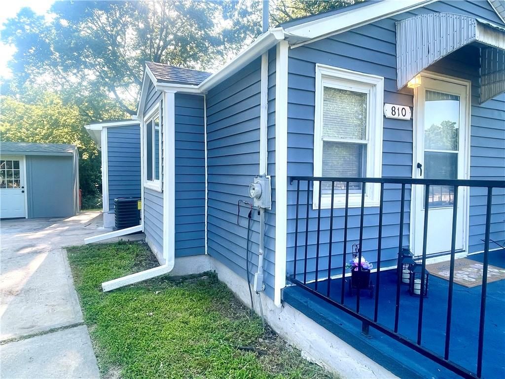 810 N Grand Avenue — photo 7