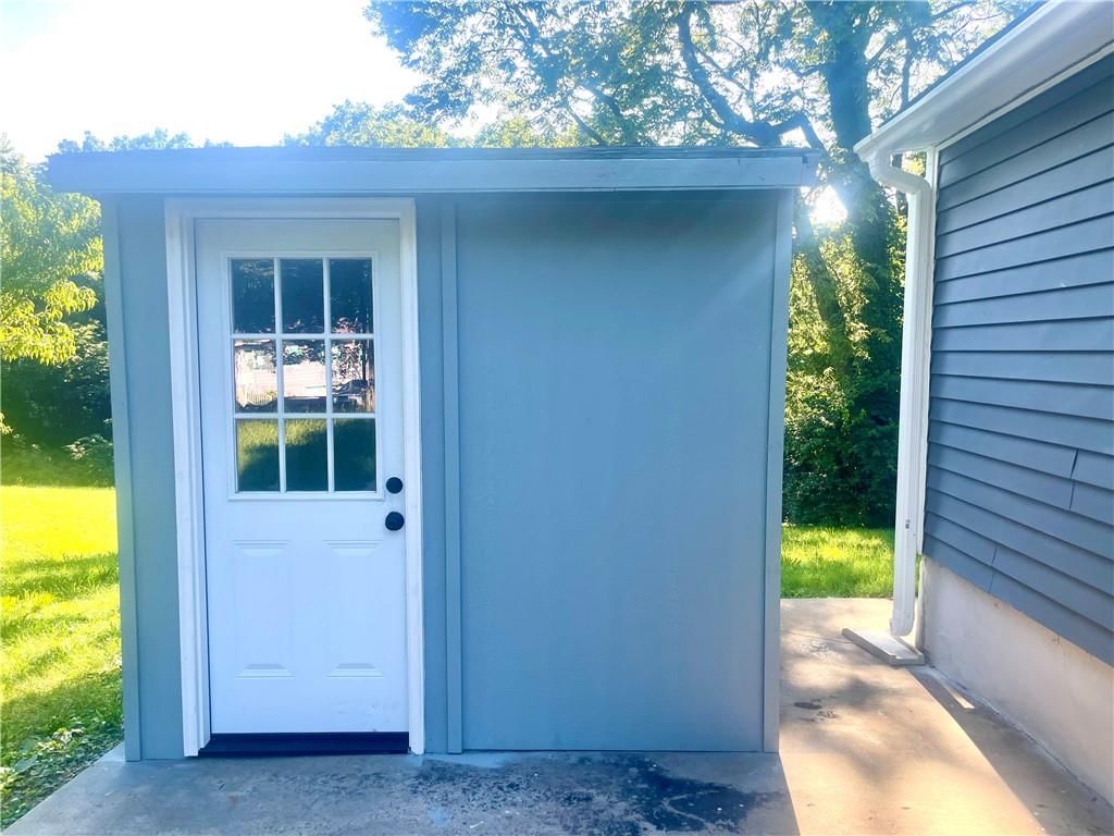 810 N Grand Avenue — photo 9