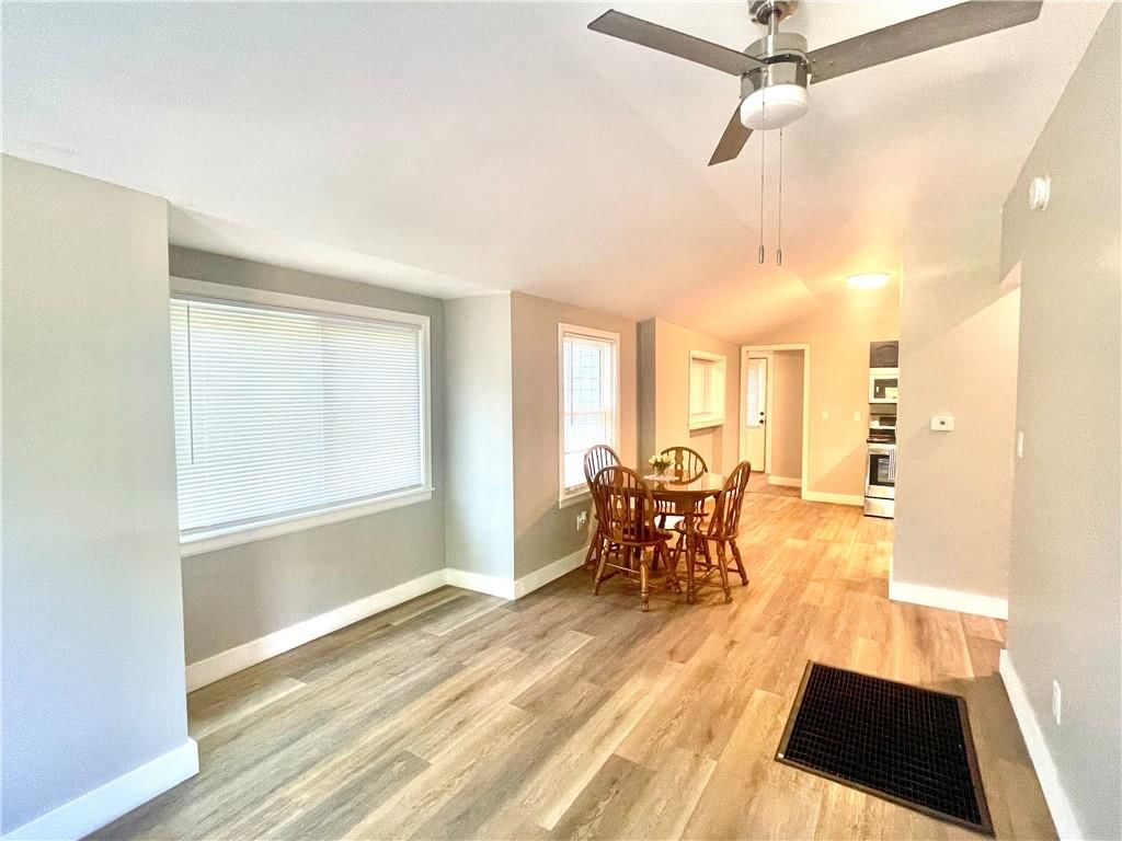 810 N Grand Avenue — photo 11