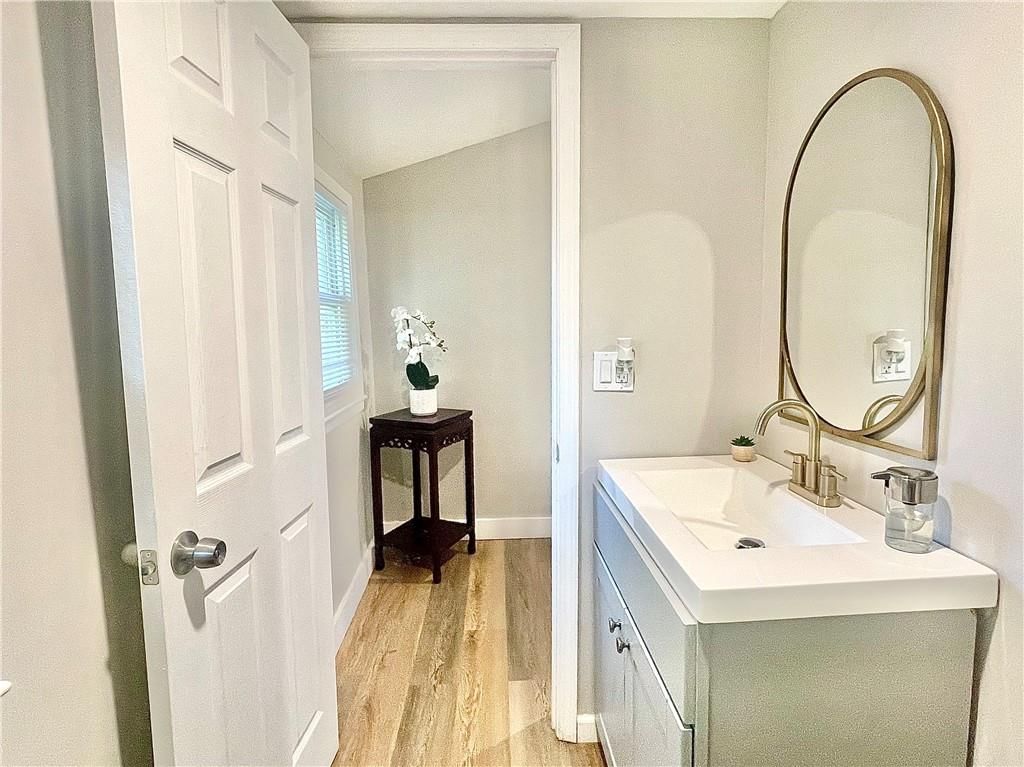 810 N Grand Avenue — photo 15