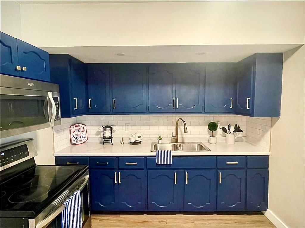 810 N Grand Avenue — photo 19