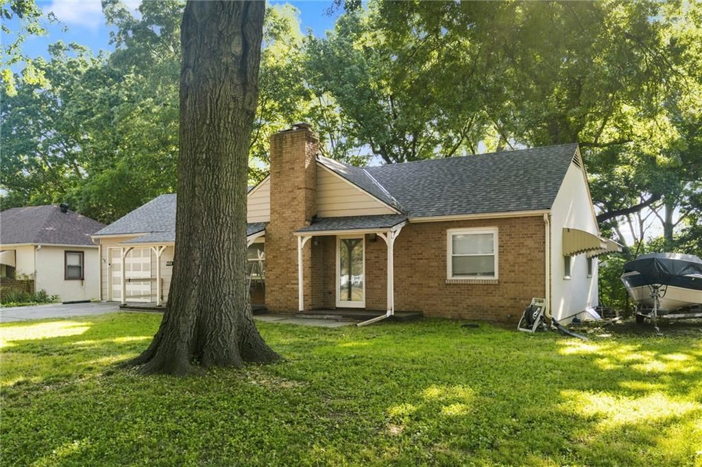 5025 NE Tarkio Street — photo 3