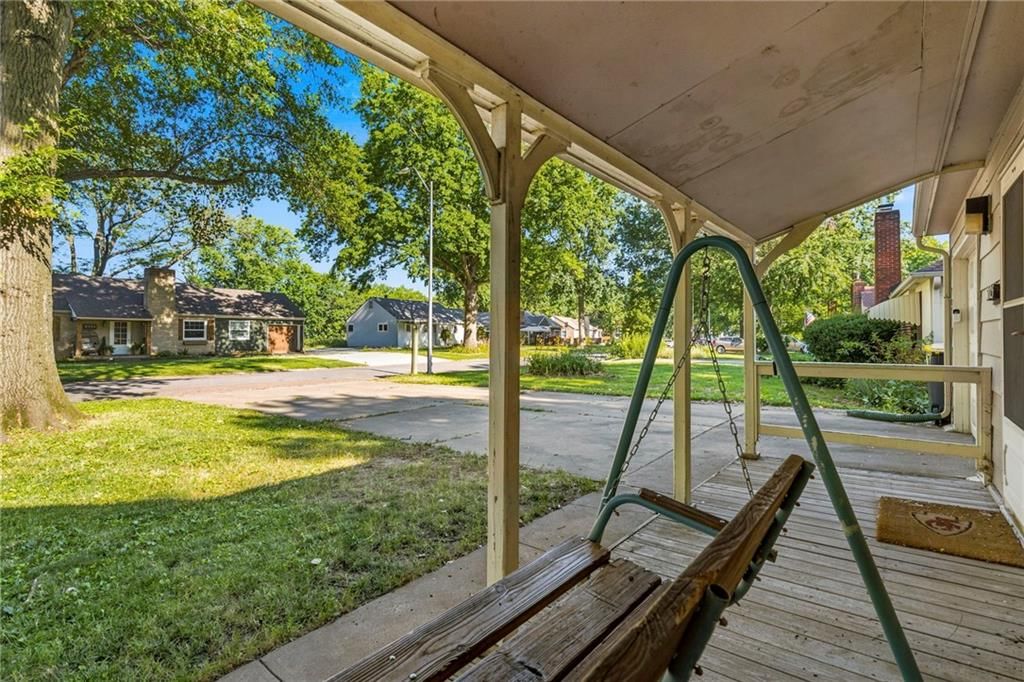 5025 NE Tarkio Street — photo 5