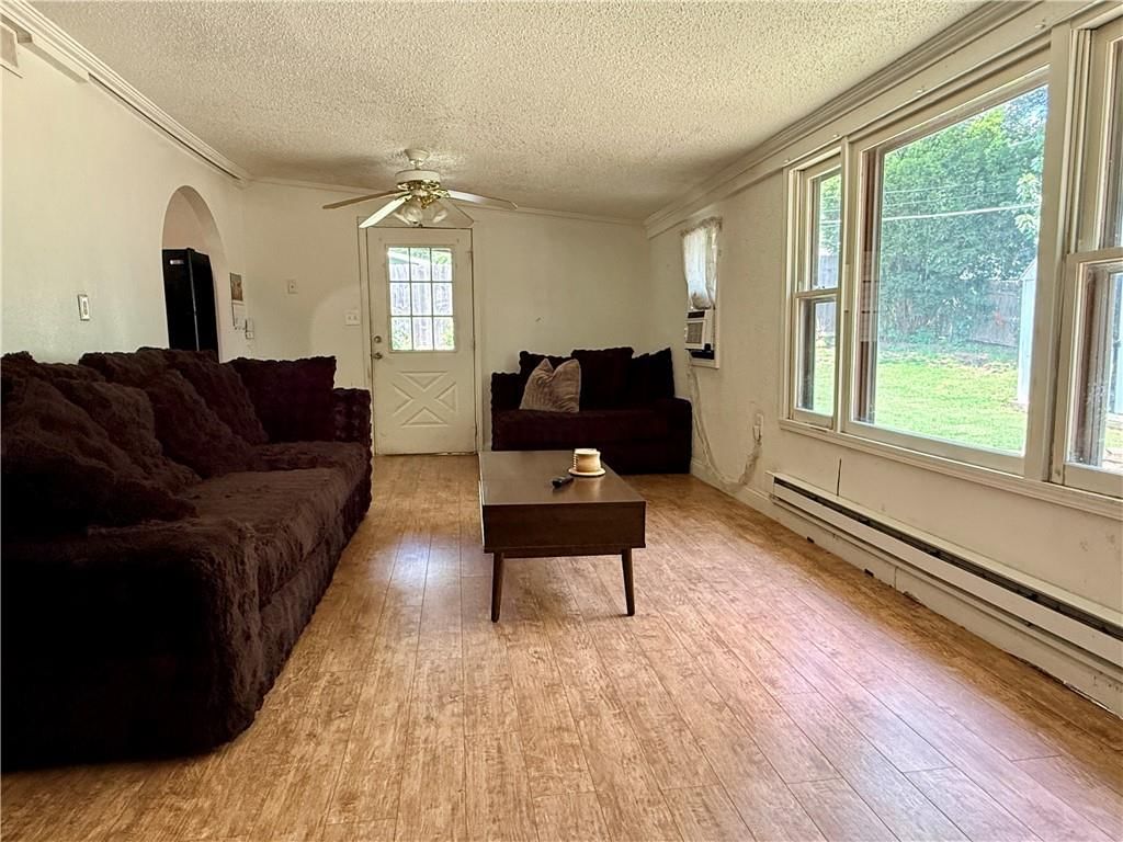 2705 S 52nd Street — photo 3