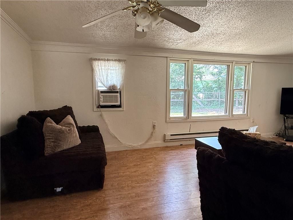 2705 S 52nd Street — photo 4