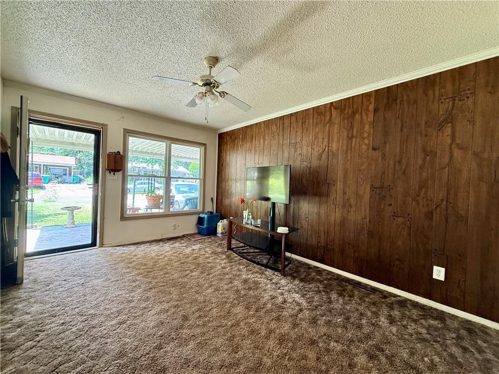 2705 S 52nd Street — photo 5