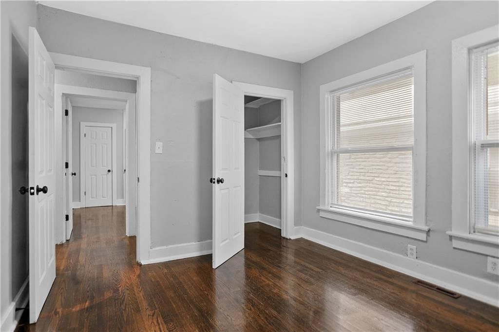 2420 E 42nd Street — photo 12