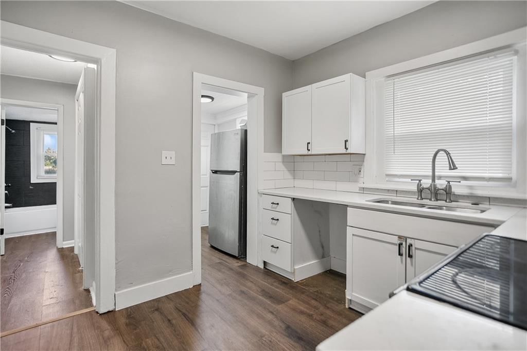 2420 E 42nd Street — photo 21