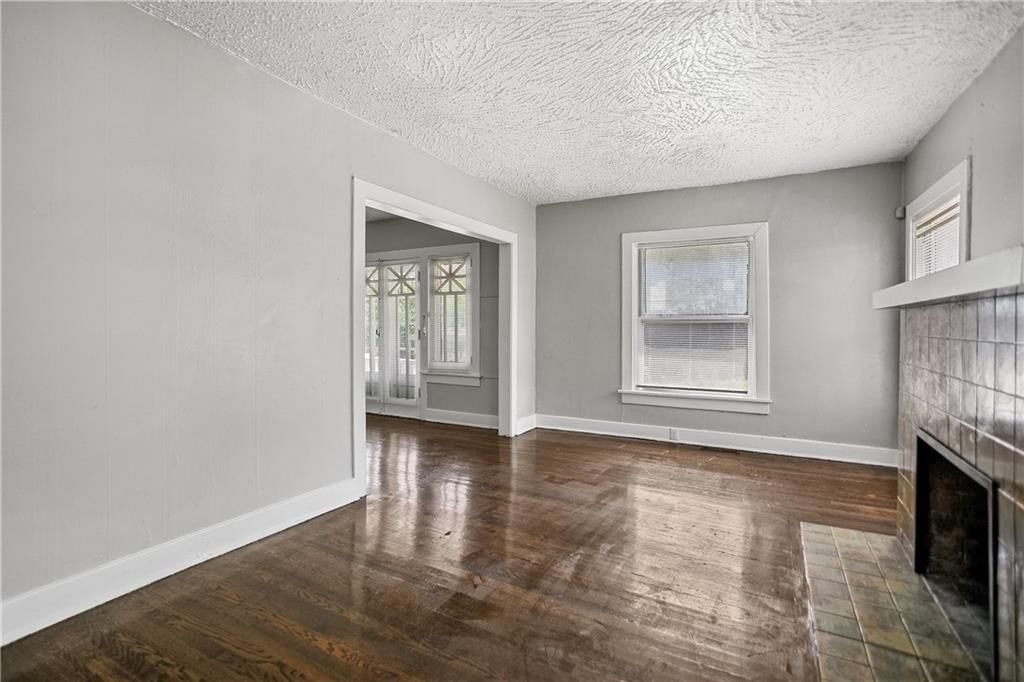 2420 E 42nd Street — photo 25