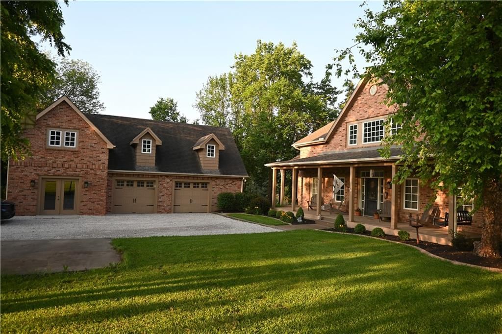 14 Timber Lake Road — photo 2