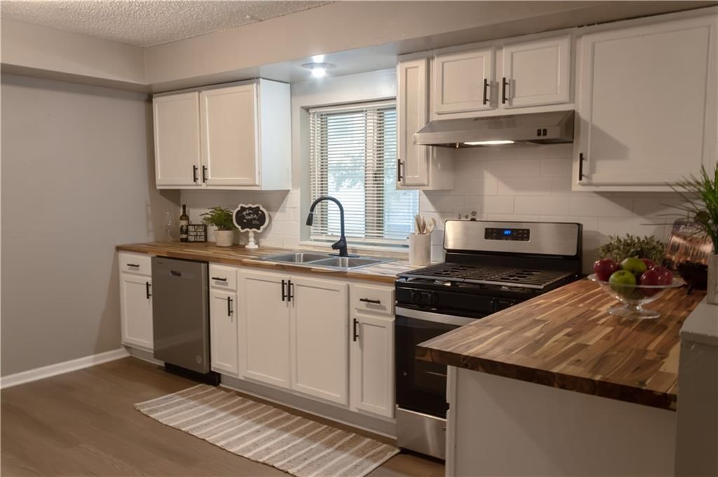 1420 W Walnut Avenue — photo 11