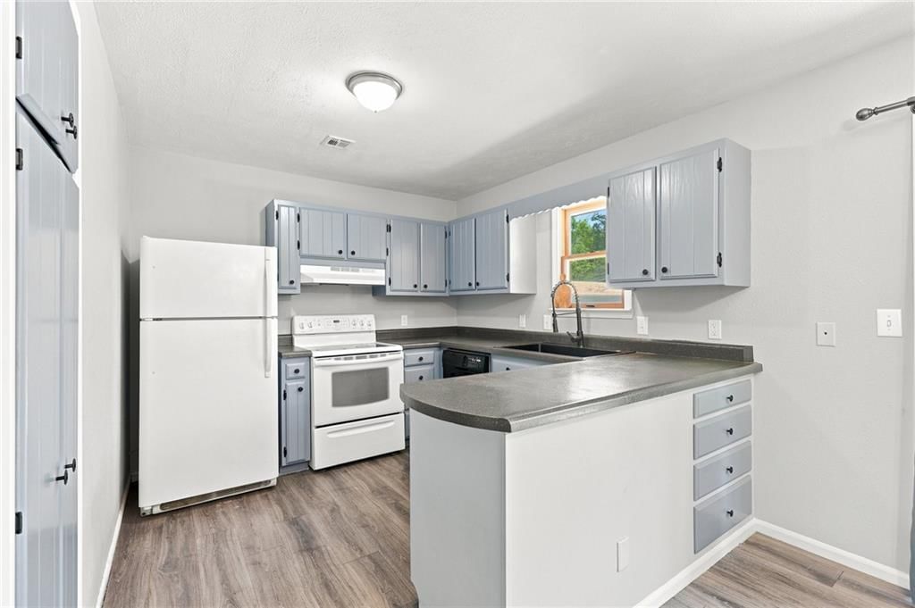 1313 S Barbee Street — photo 8