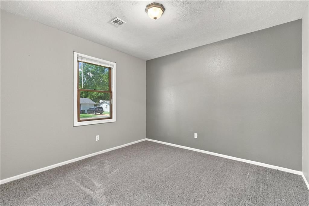 1313 S Barbee Street — photo 14
