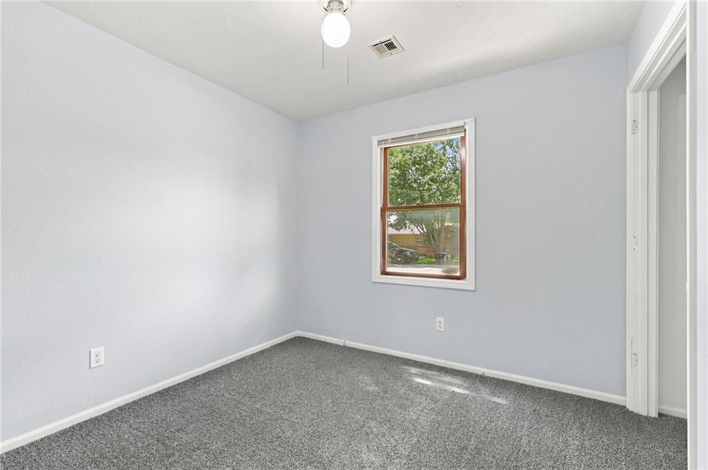 1313 S Barbee Street — photo 15