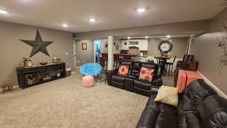 809 SW Hereford Drive — photo 12