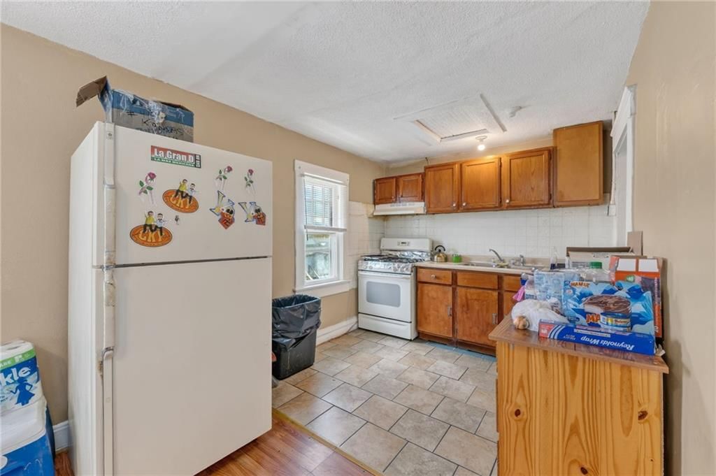 730 Tenny Avenue — photo 39