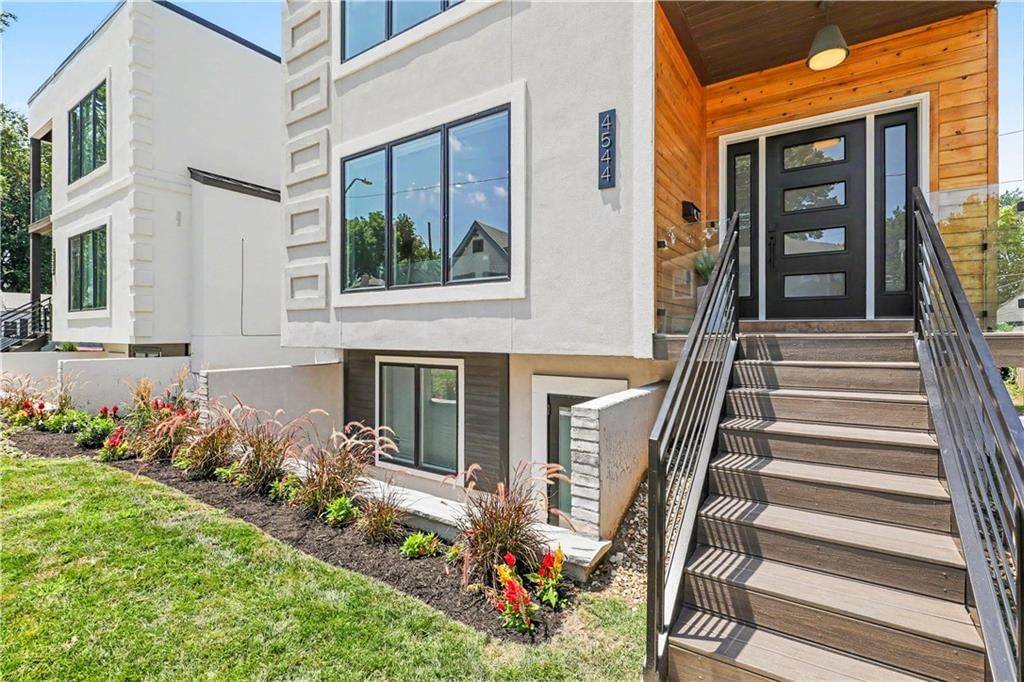 4544 Bell Street — photo 3