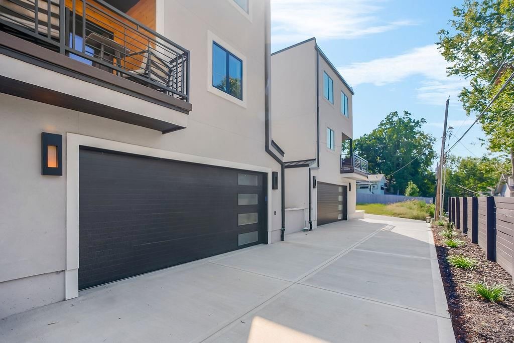 4544 Bell Street — photo 32