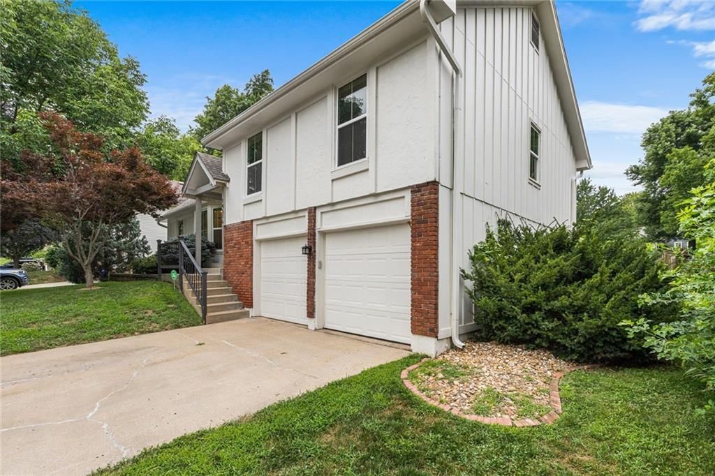14616 W 90th Street — photo 3