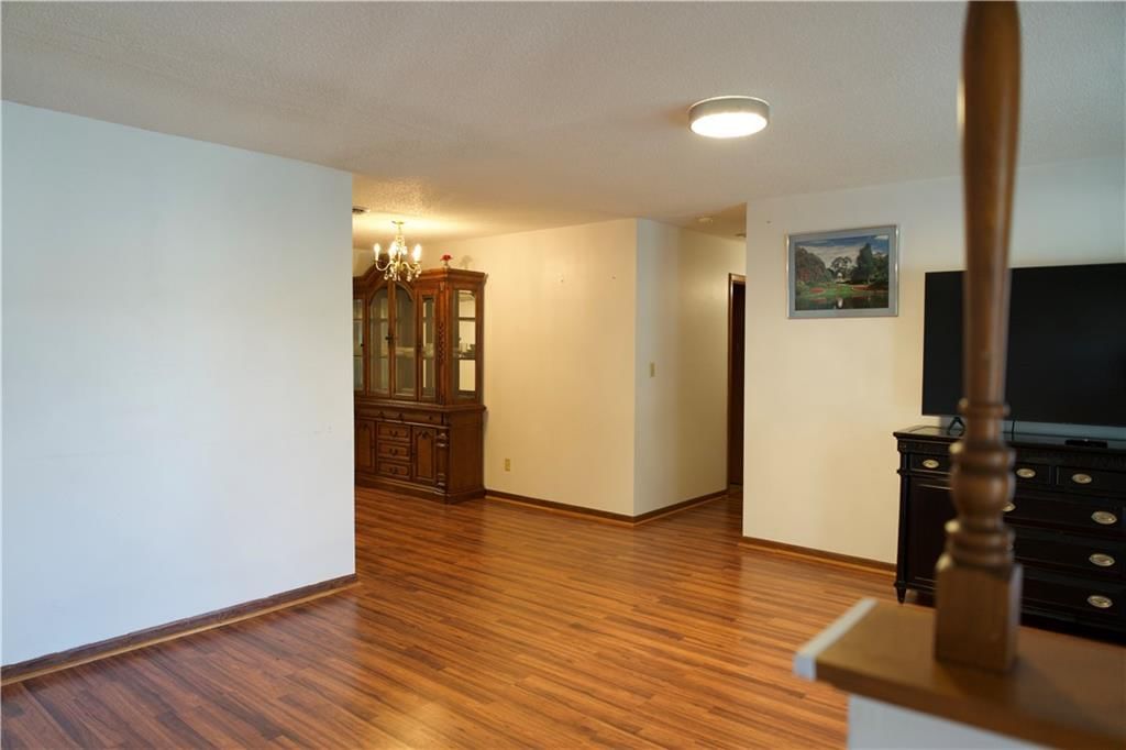 7924 Oakland Avenue — photo 9