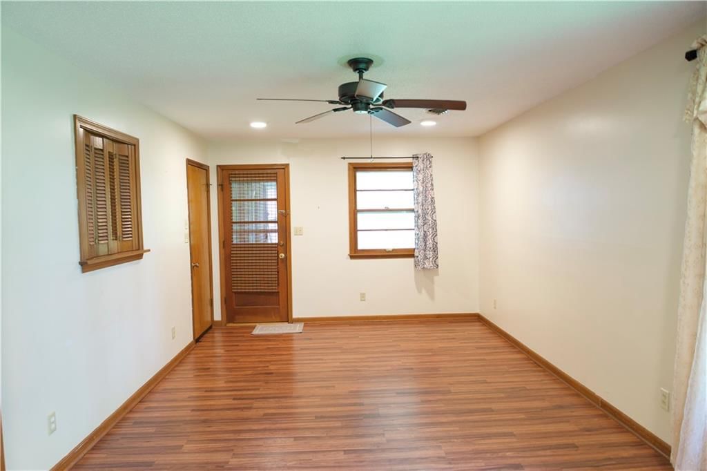 7924 Oakland Avenue — photo 15