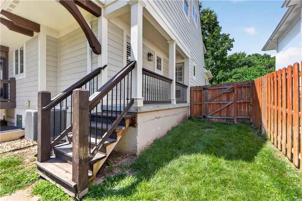 4907 W 69th Terrace — photo 16