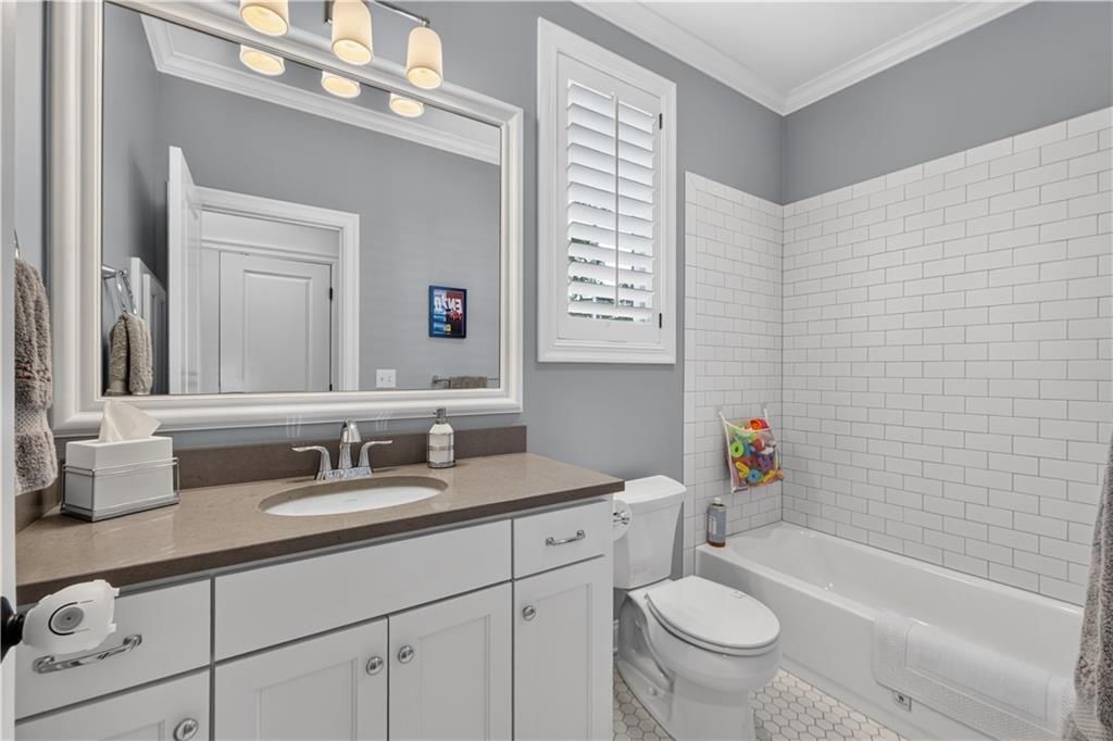 4907 W 69th Terrace — photo 31
