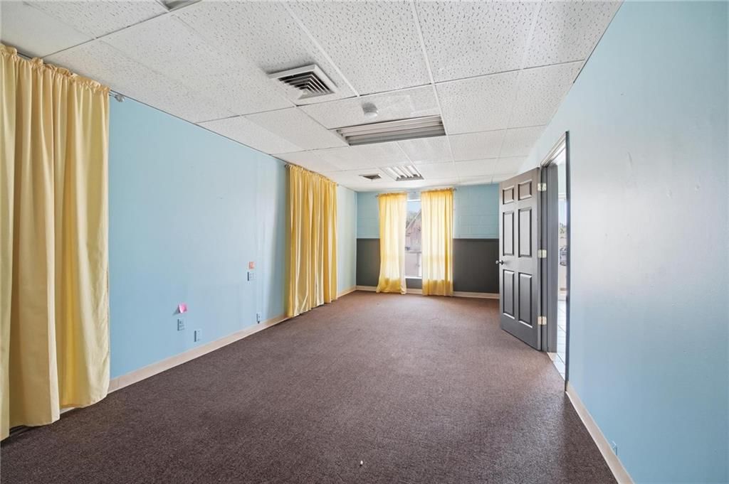114-120 SW 7 Highway — photo 8