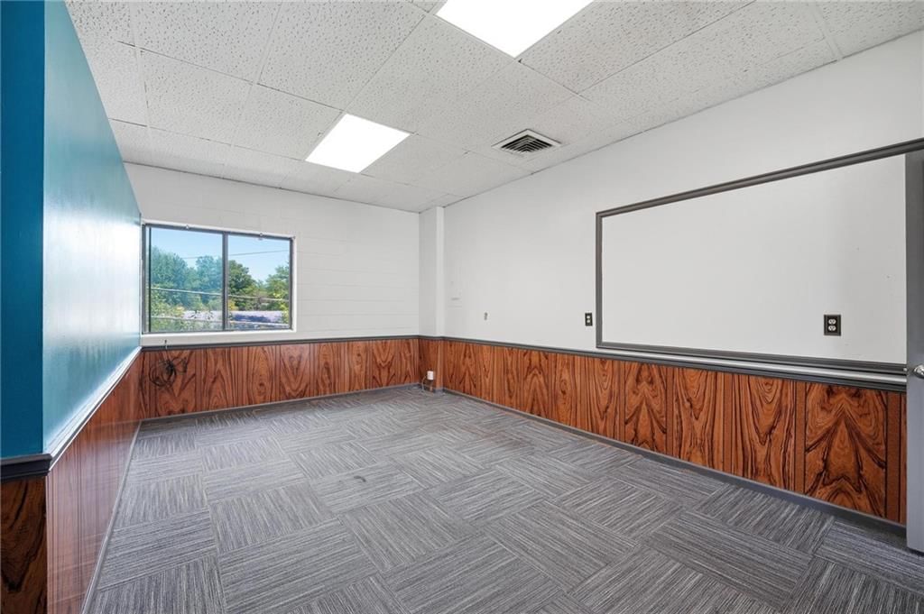 114-120 SW 7 Highway — photo 11