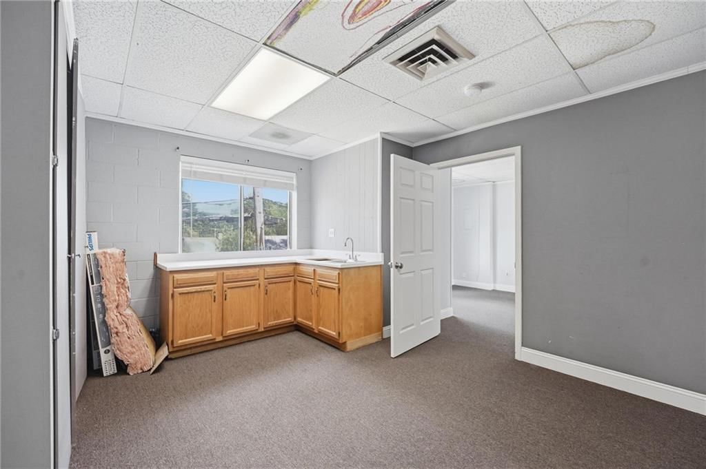 114-120 SW 7 Highway — photo 23