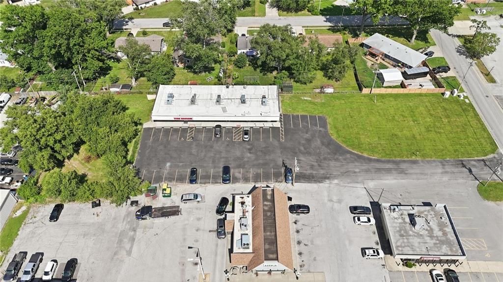 114-120 SW 7 Highway — photo 83