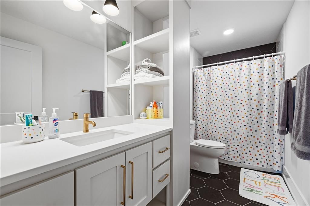 10126 N Kansas Court — photo 56