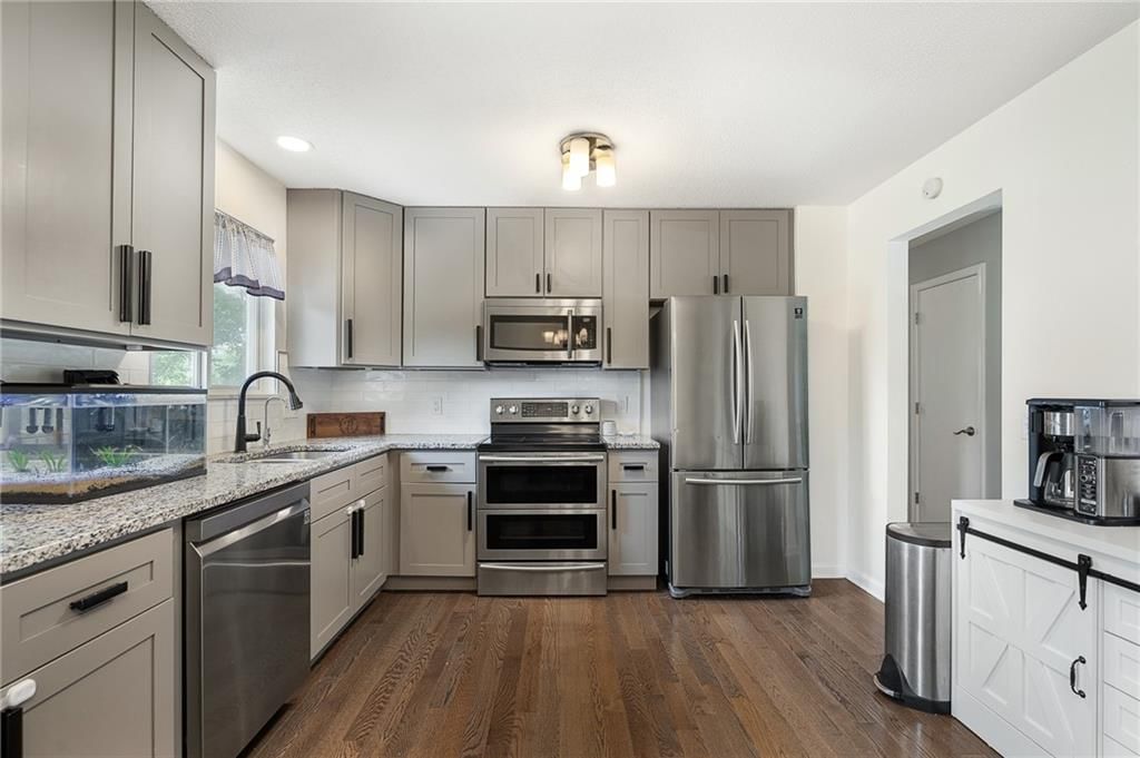 305 W South Street — photo 11