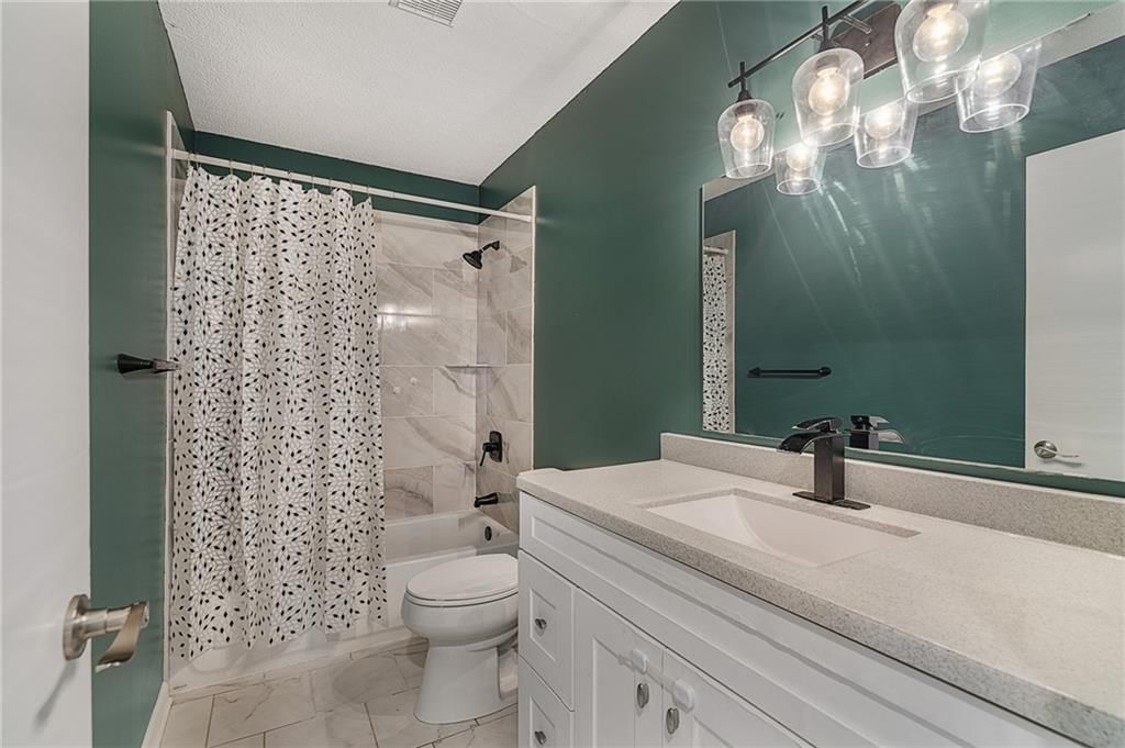 305 W South Street — photo 21