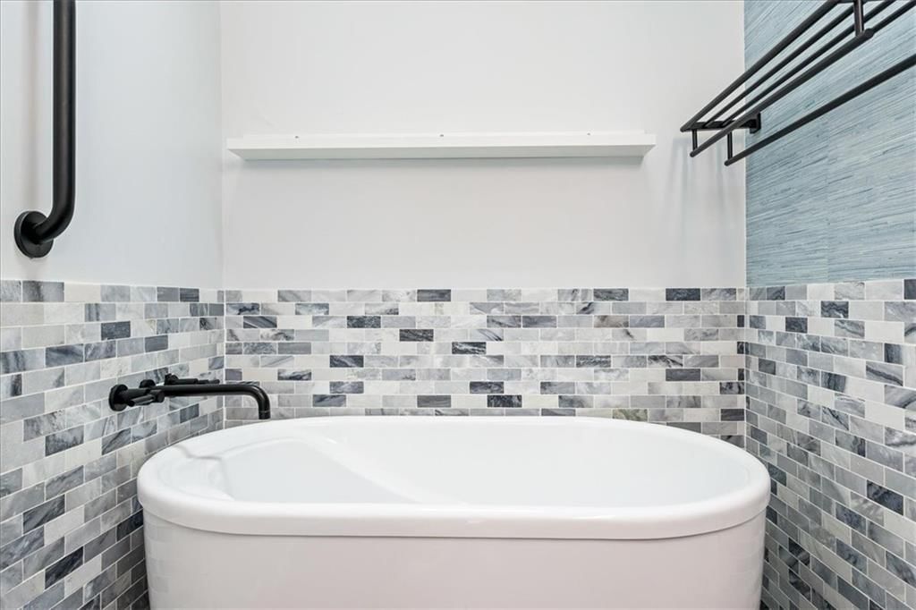 15808 W 148th Terrace — photo 16