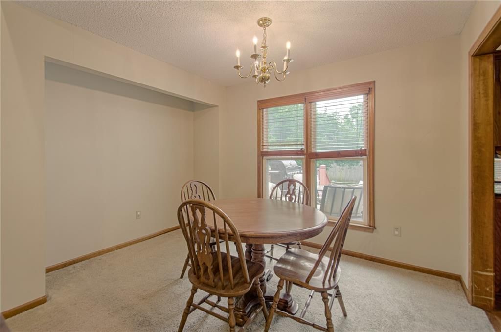 1023 E OAKVIEW Street — photo 7