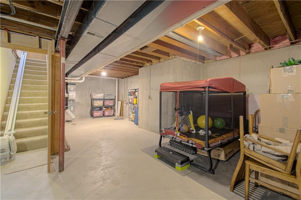 1023 E OAKVIEW Street — photo 27