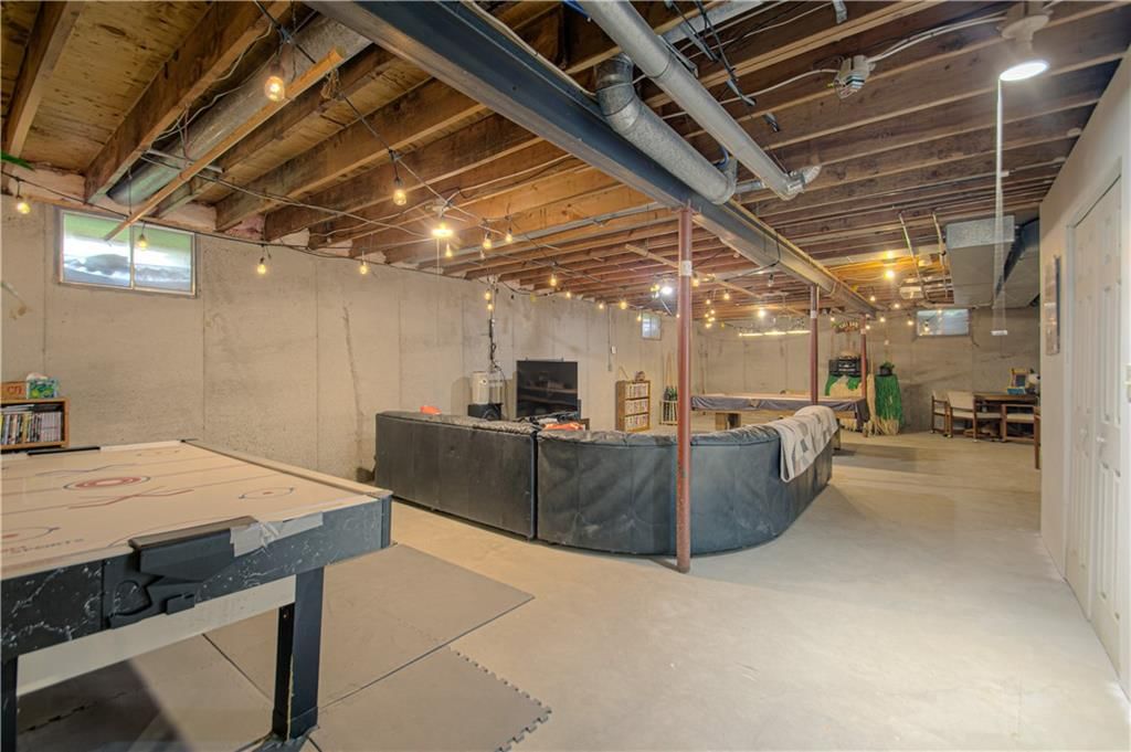 1023 E OAKVIEW Street — photo 28