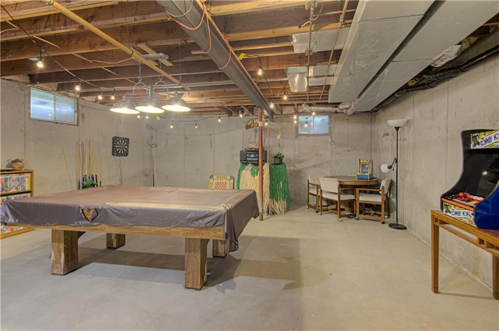 1023 E OAKVIEW Street — photo 29